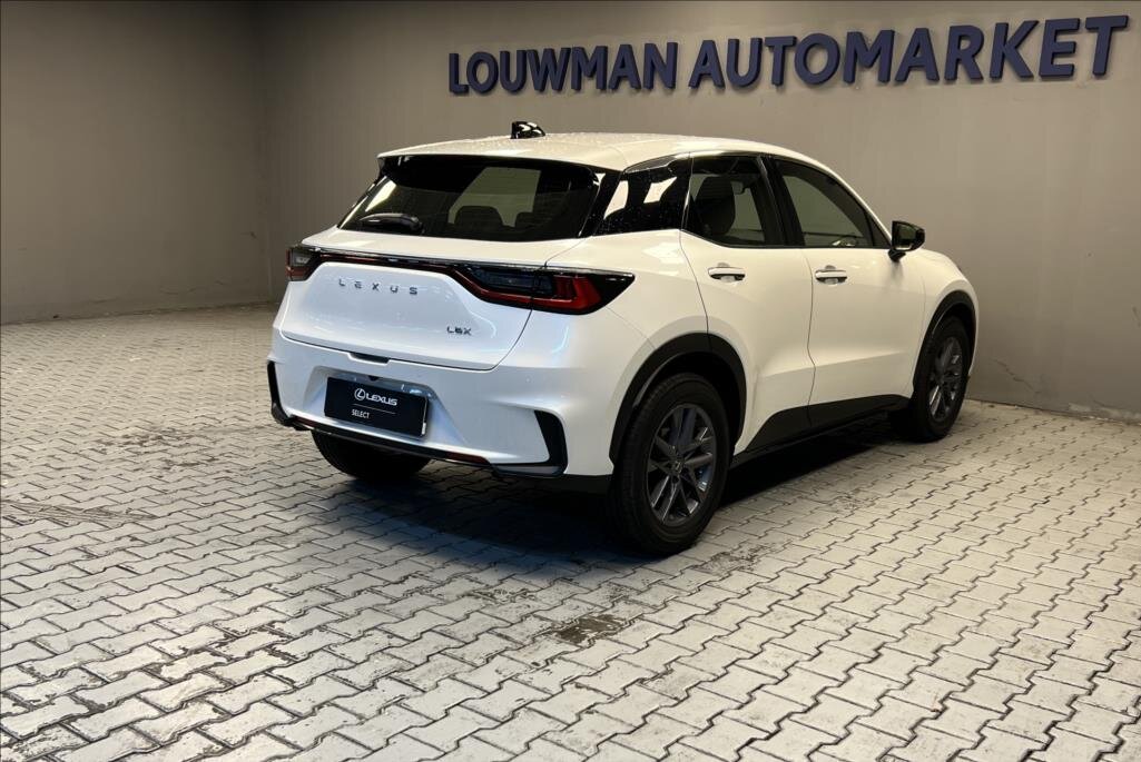 Lexus LBX SUV 1,5 l 100 kw