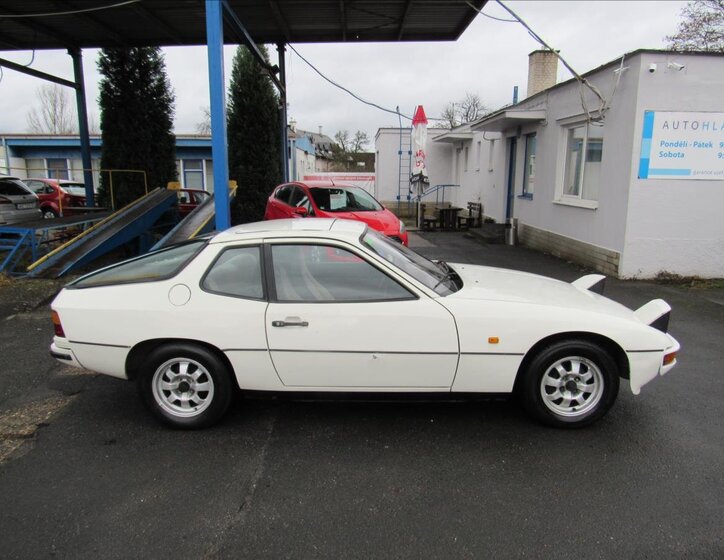 Porsche 924 Kupé 2,0 l 92 kw