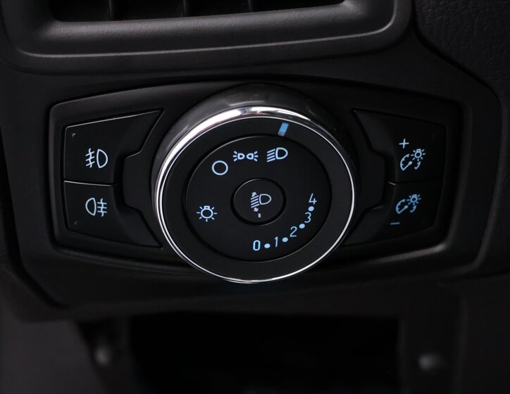 Ford Focus Kombi 998,0 74 kw