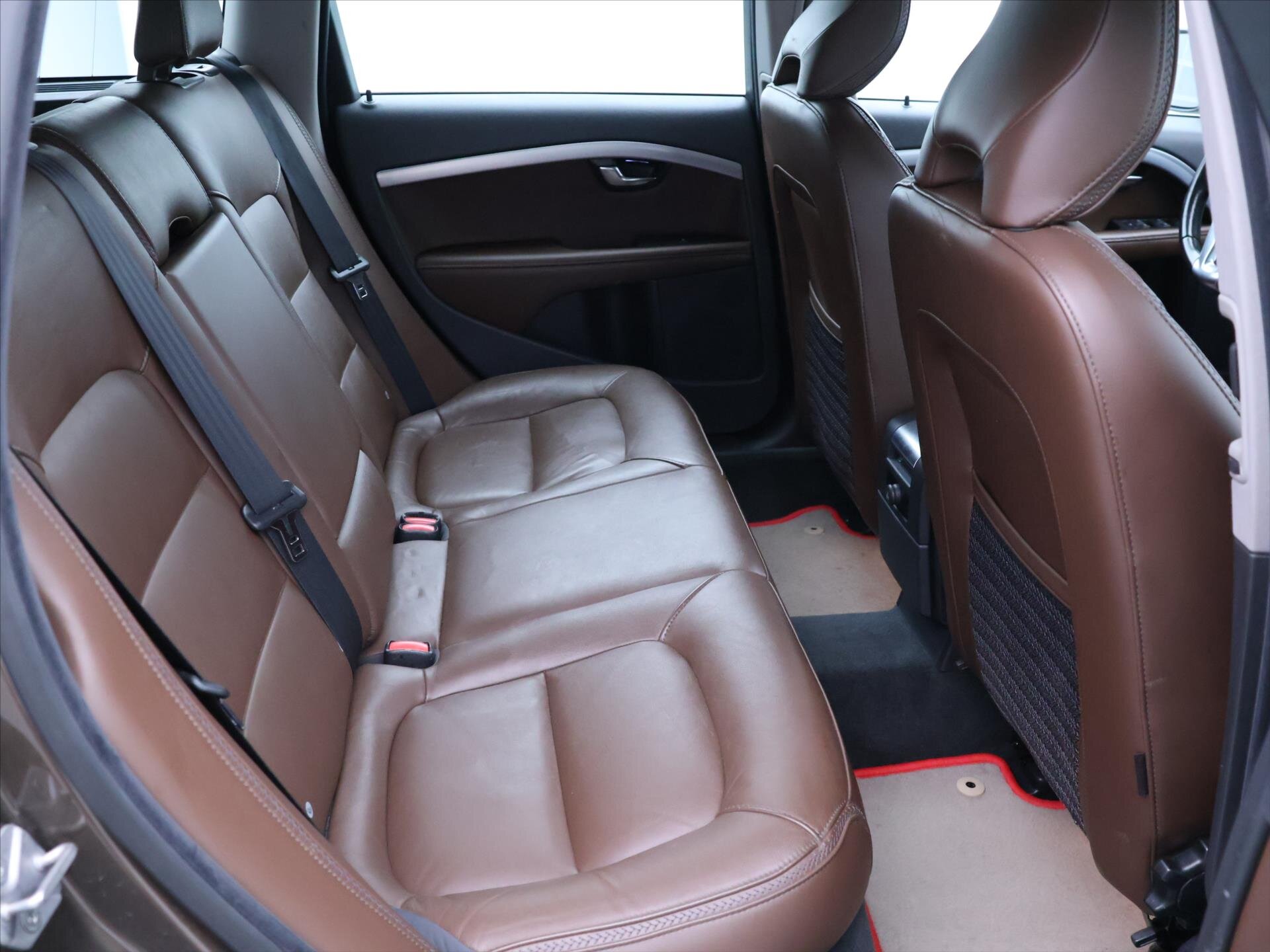 Volvo XC70 Kombi 2,4 l 133 kw