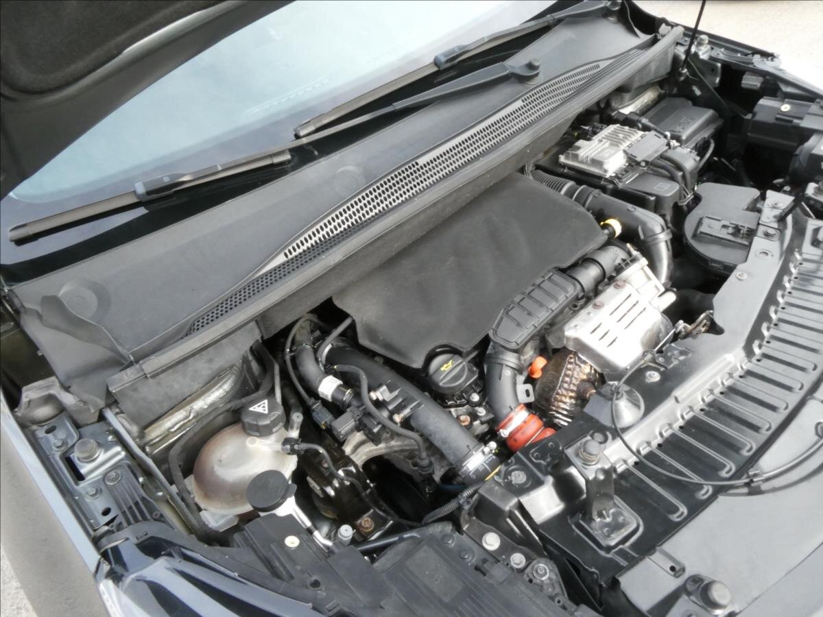 Opel Crossland X MPV 1,2 l 96 kw