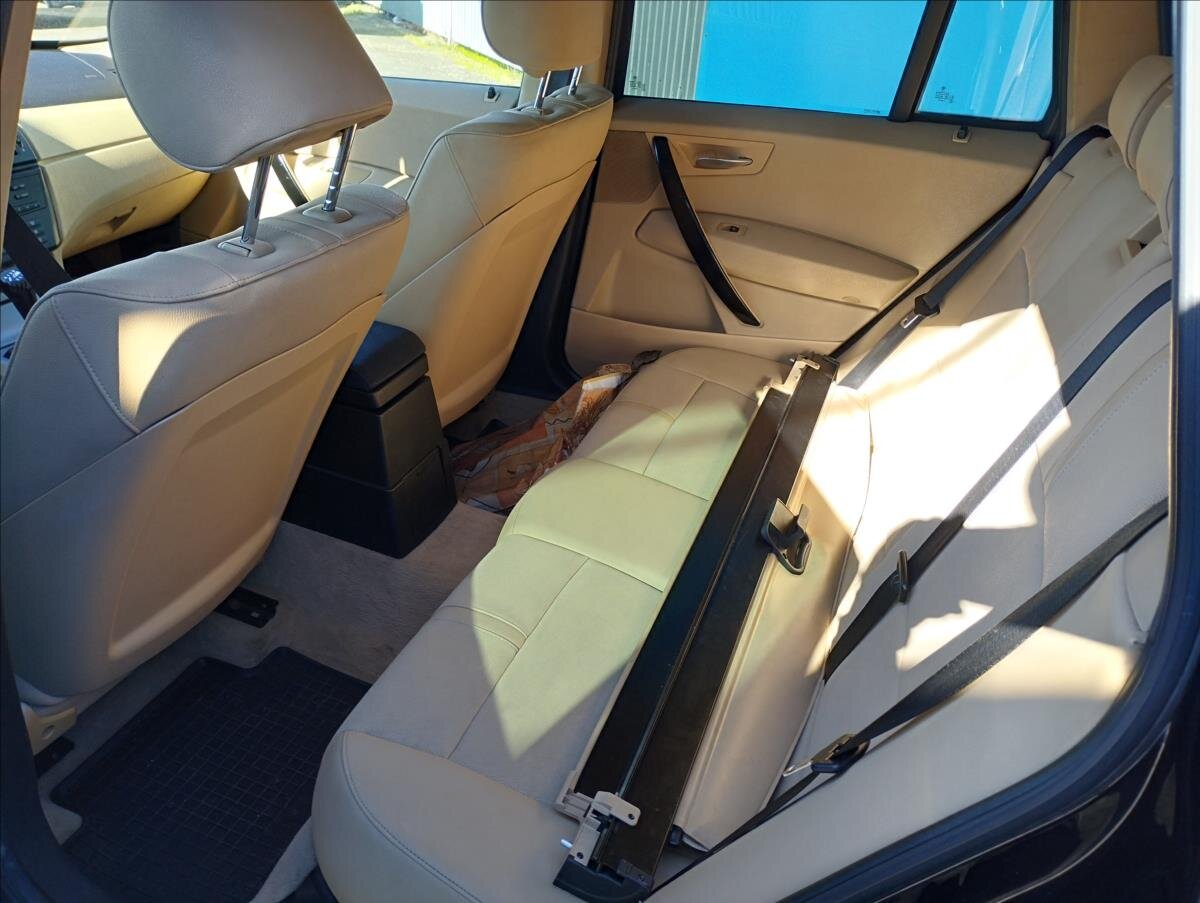 BMW X3 SUV / Terénní 2,0 l 110 kw