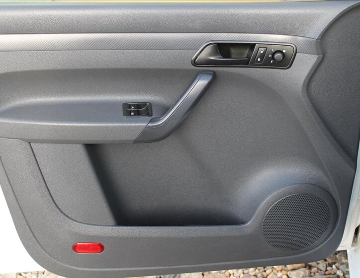 Volkswagen Caddy Skříň 2,0 l 81 kw