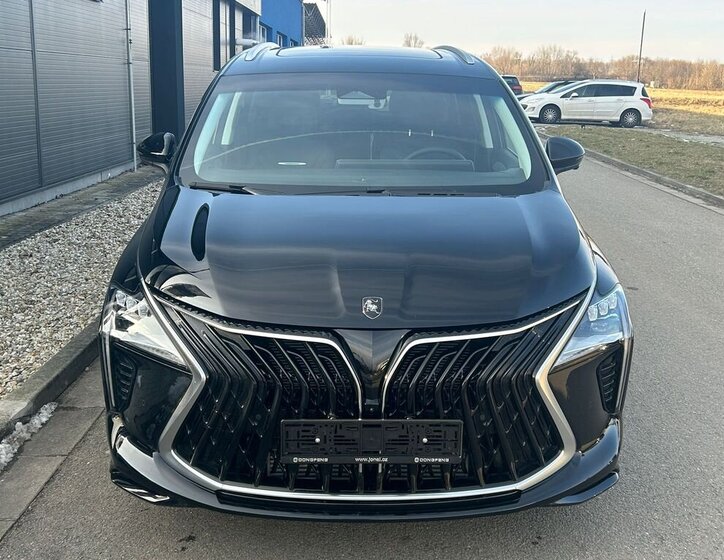 Dongfeng Ostatní MPV 1,5 l 130 kw