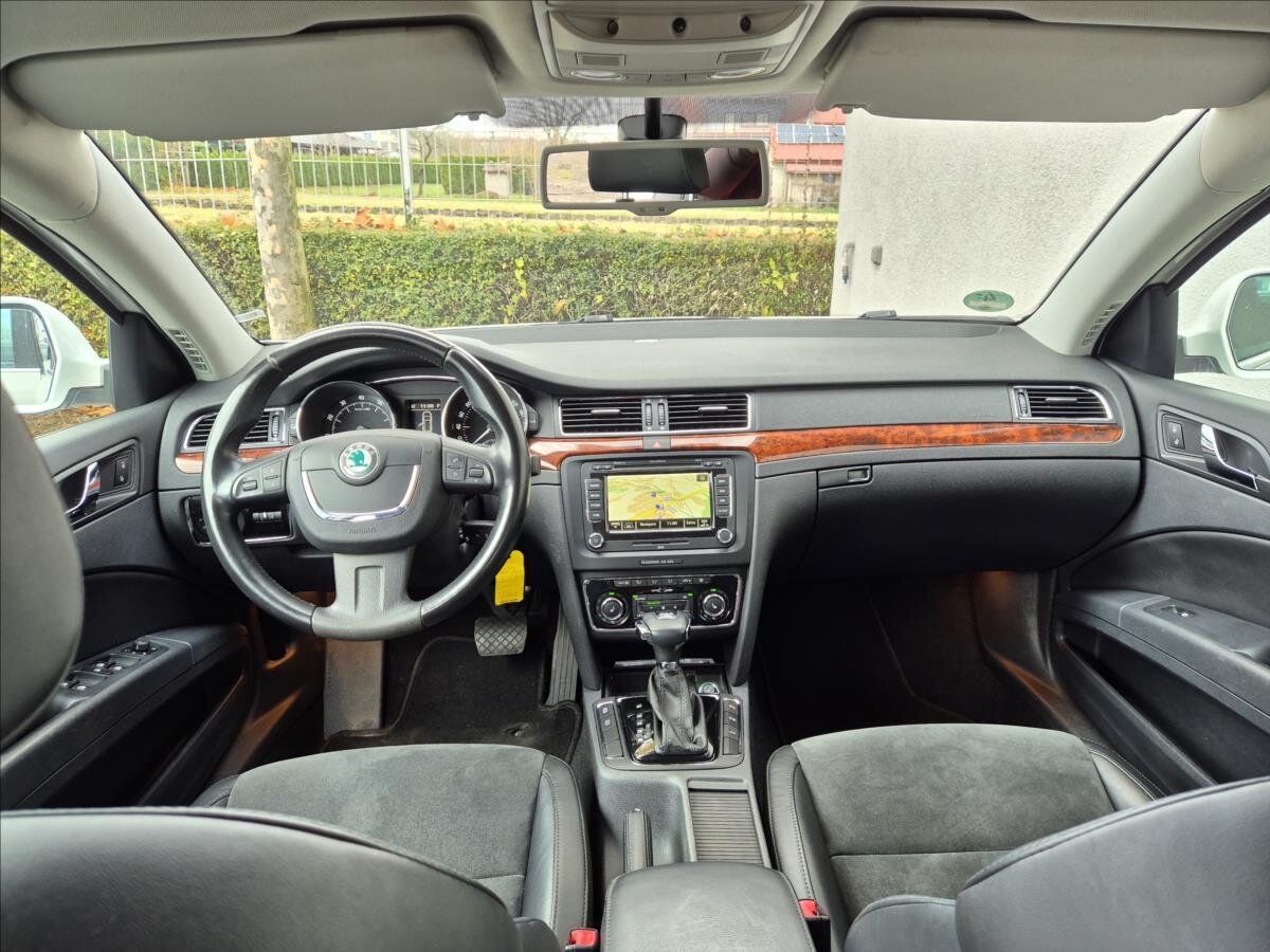 Škoda Superb Kombi 3,6 l 191 kw