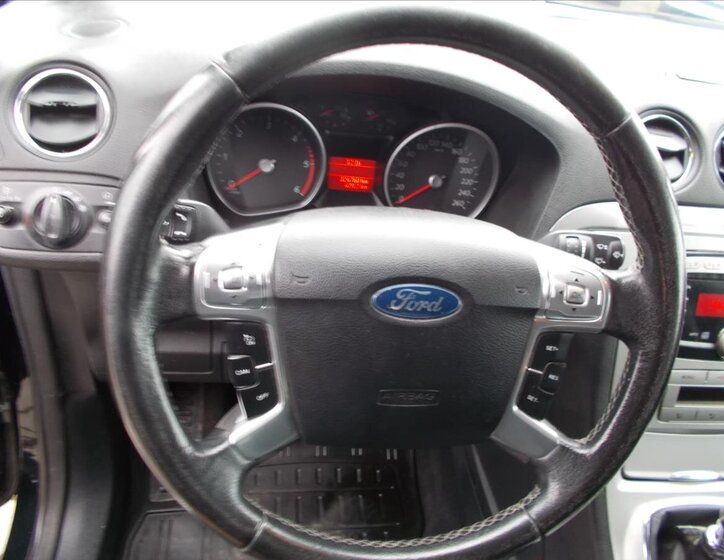 Ford Galaxy MPV 2,0 l 100 kw