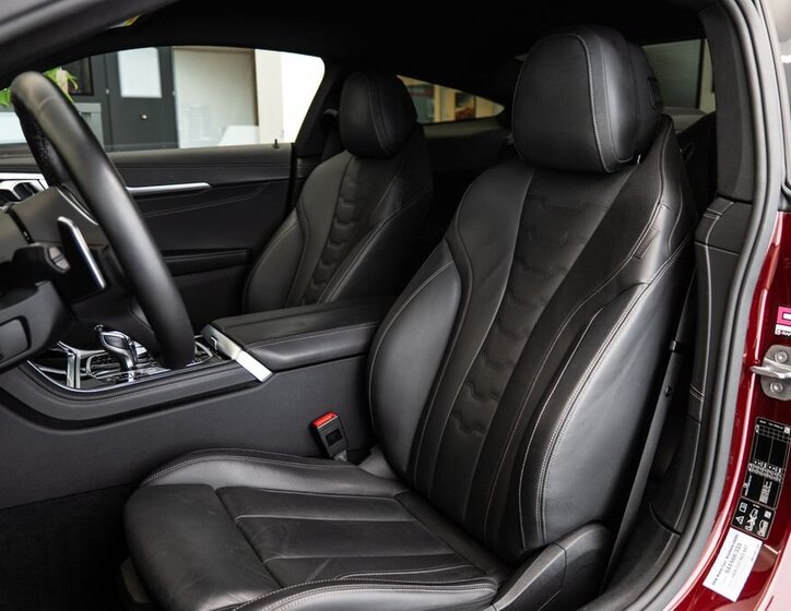 BMW Řada 8 Kupé 4,4 l 390 kw