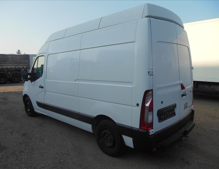 Renault Master 4