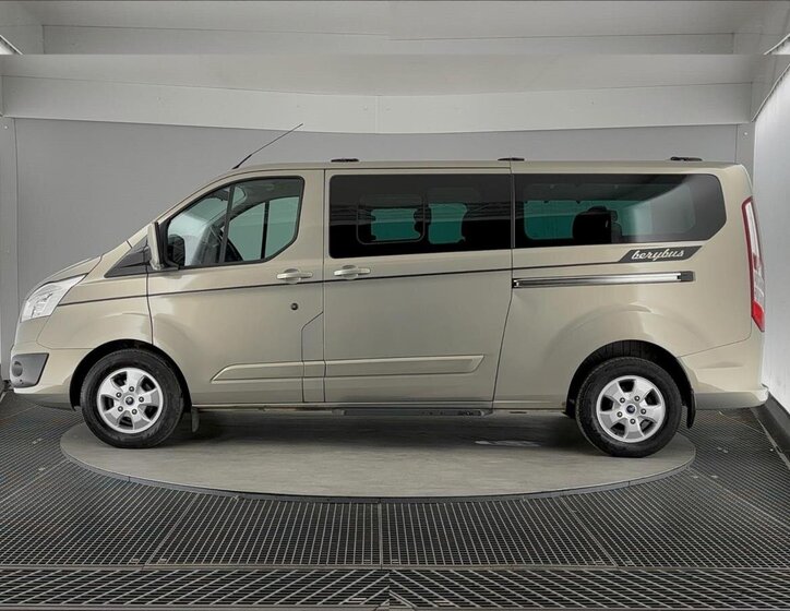 Ford Tourneo Custom Kombi 2,0 l 125 kw