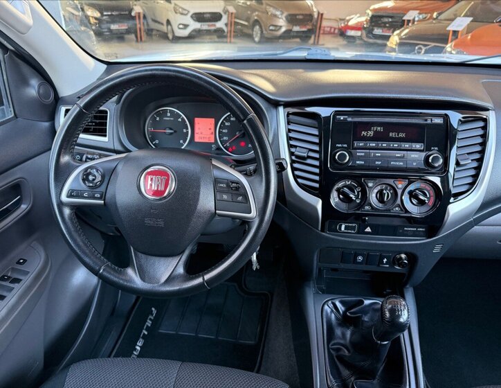 Mitsubishi L200 Pick-up 2,4 l 113 kw