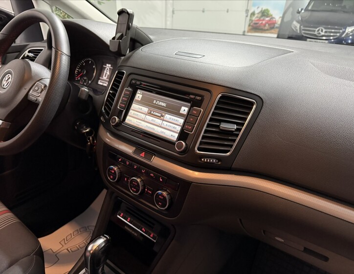 Volkswagen Sharan 19