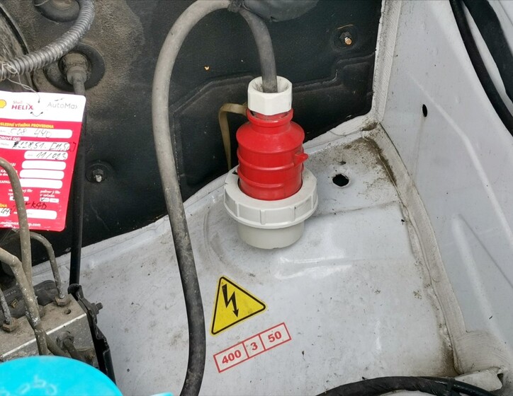 Mercedes-Benz Sprinter 14