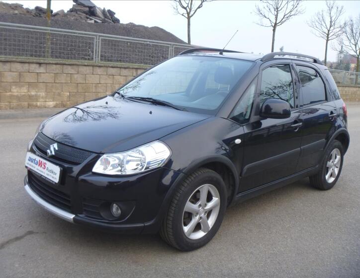 Suzuki SX4 1