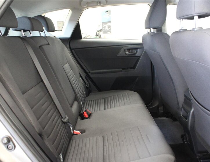 Toyota Auris Hatchback 1,2 l 85 kw