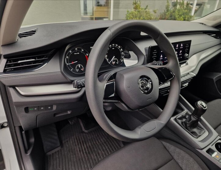 Škoda Octavia Liftback 999,0 81 kw