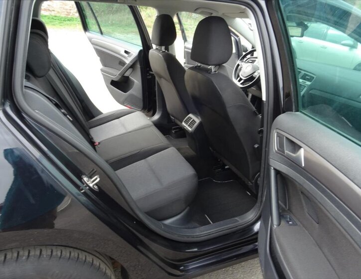 Volkswagen Golf Kombi 1,6 l 81 kw