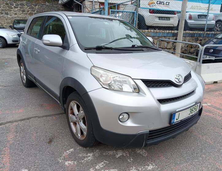 Toyota Urban Cruiser 17