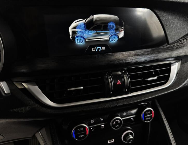 Alfa Romeo Stelvio 28