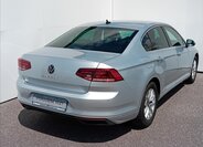 Volkswagen Passat Sedan 1,5 l 110 kw