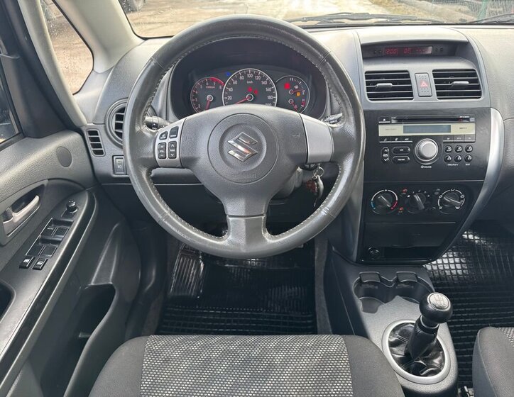 Suzuki SX4 Hatchback 1,6 l 79 kw