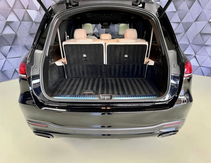 Mercedes-Benz GLS SUV / Terénní 4,0 l 360 kw