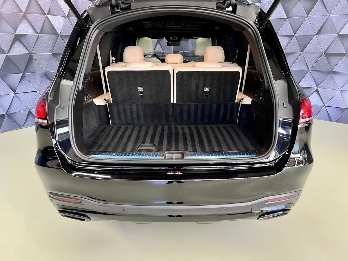 Mercedes-Benz GLS SUV / Terénní 4,0 l 360 kw