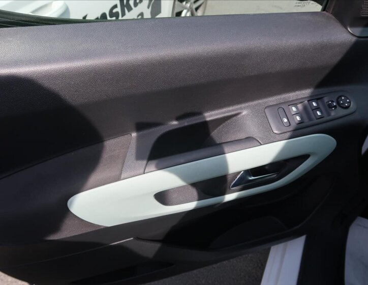 Citroën Berlingo MPV 1,5 l 75 kw