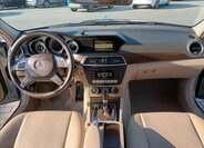 Mercedes-Benz Třídy C Kombi 2,1 l 100 kw