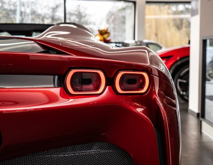 Ferrari SF90 Kabriolet 4,0 l 736 kw