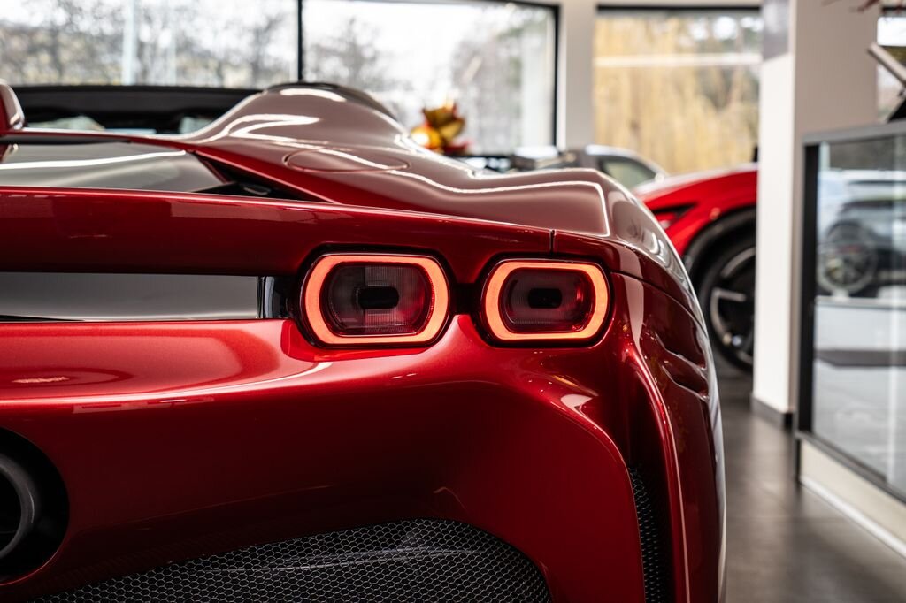 Ferrari SF90 Kabriolet 4,0 l 736 kw