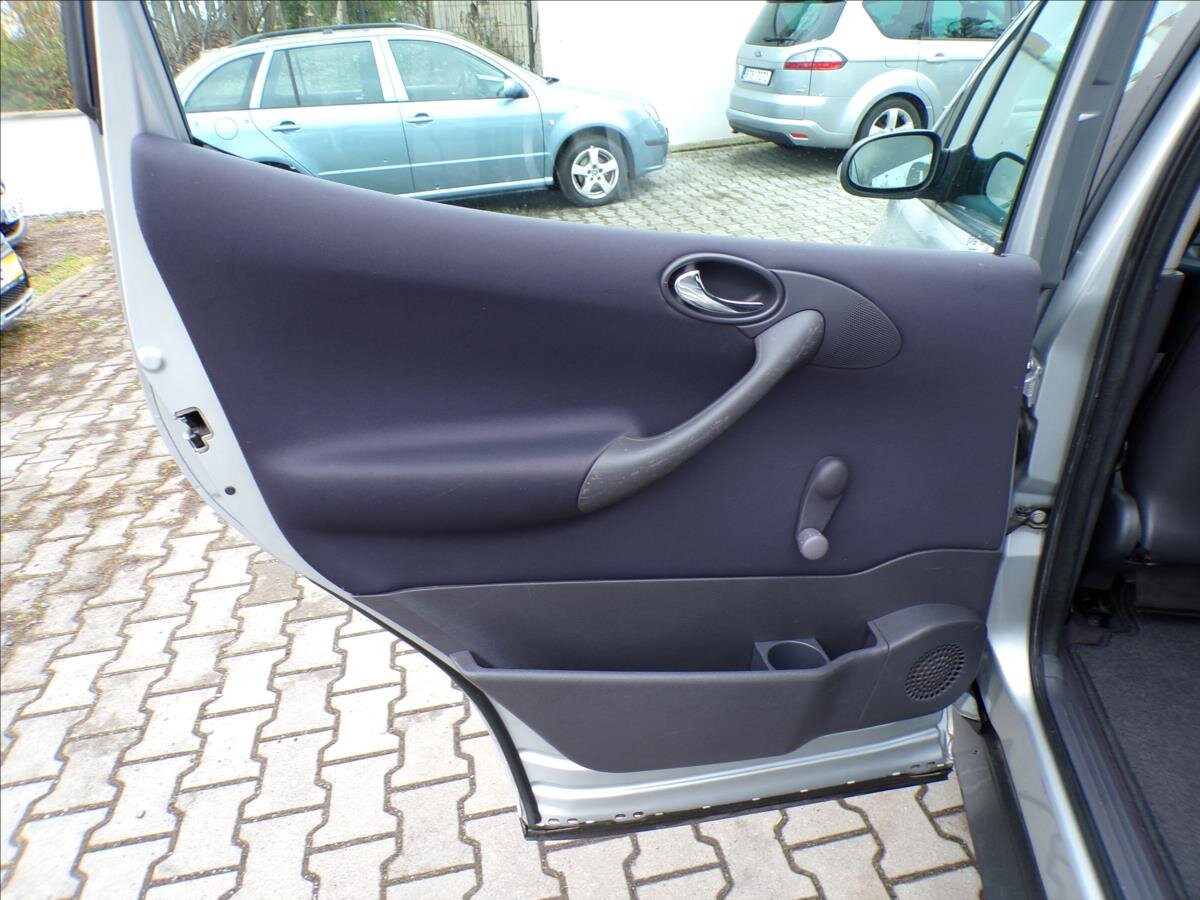 Mercedes-Benz Třídy A Kombi 1,6 l 75 kw