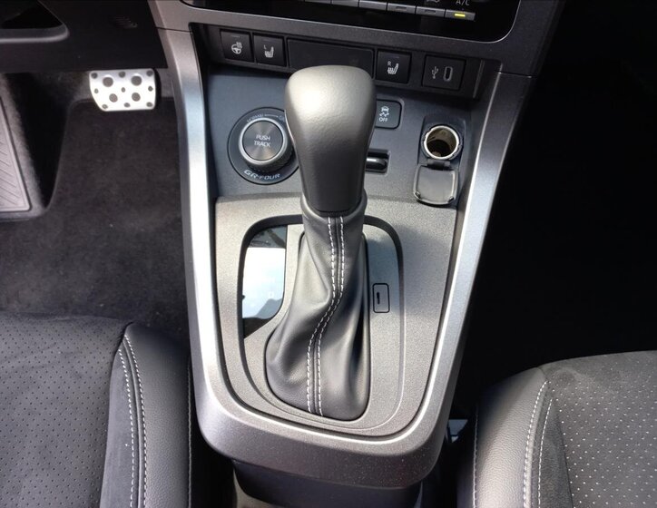 Toyota GR Yaris Hatchback 1,6 l 206 kw