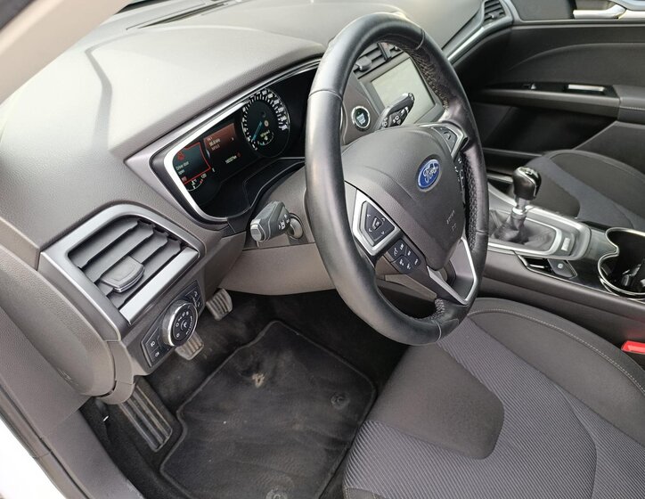 Ford Mondeo Kombi 2,0 l 110 kw