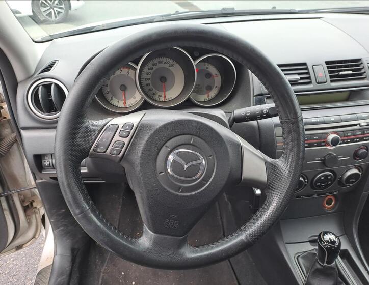 Mazda 3 11