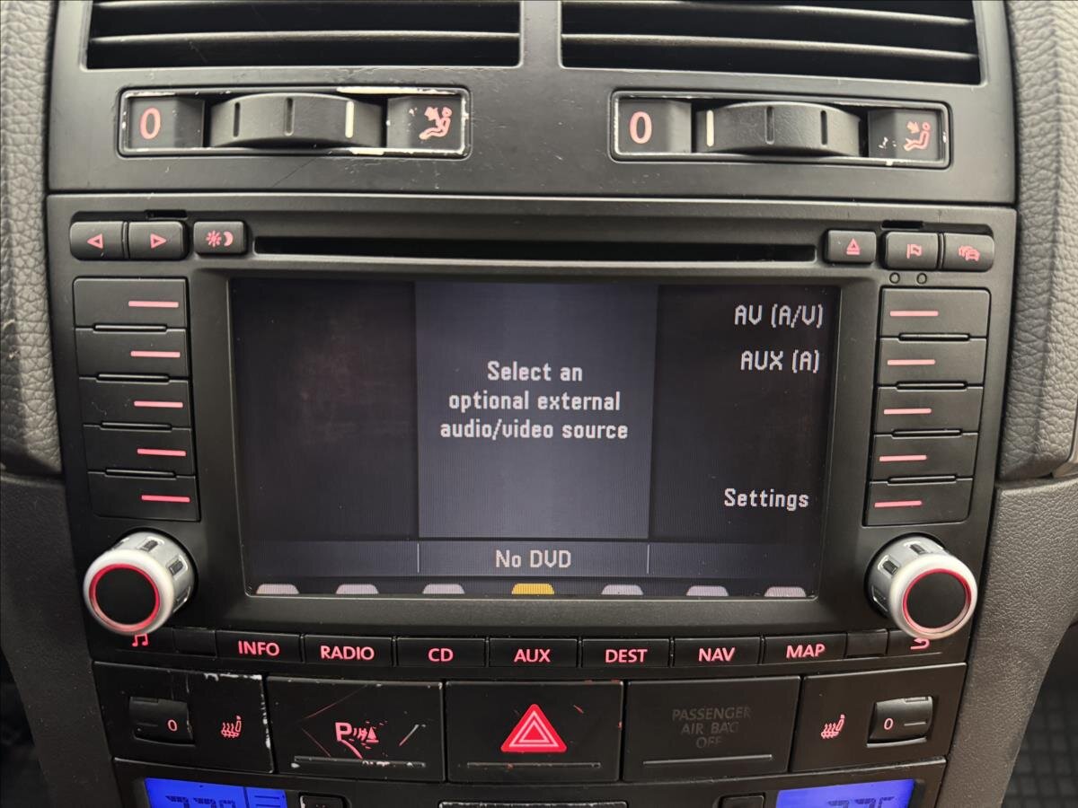 Volkswagen Touareg SUV / Terénní 3,0 l 165 kw