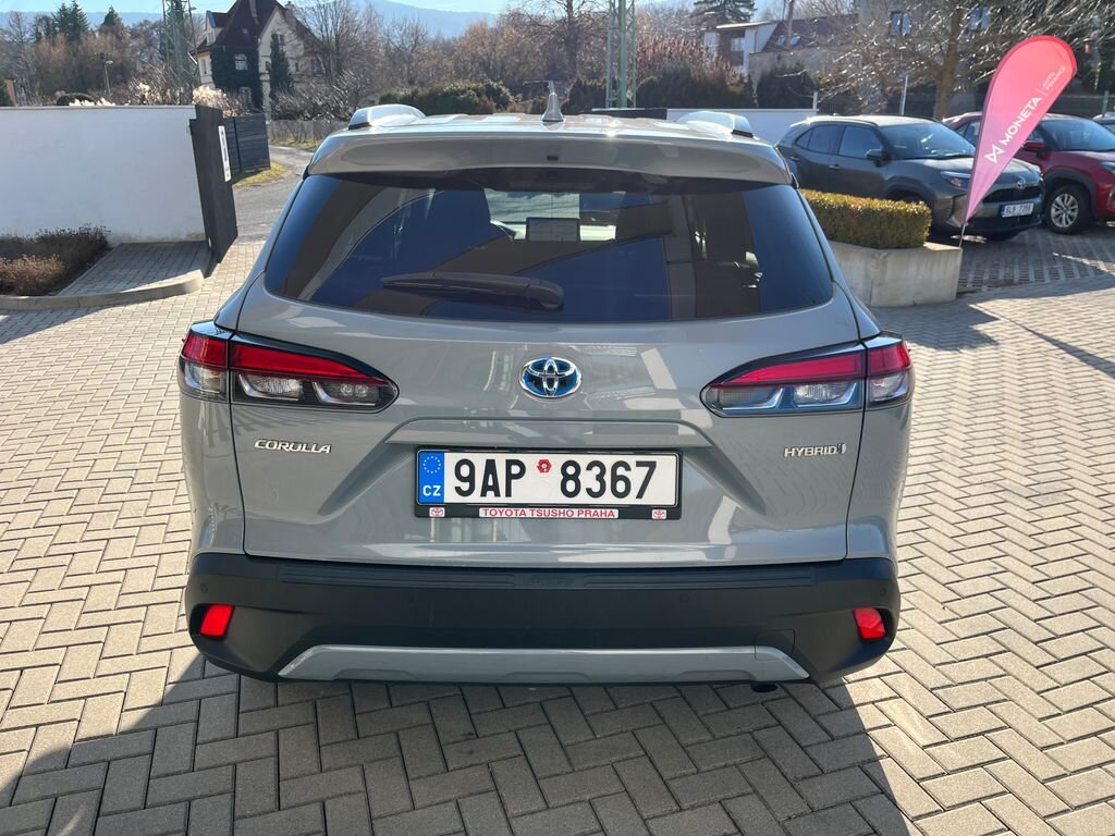 Toyota Corolla Cross SUV / Terénní 2,0 l 112 kw