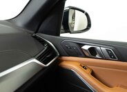 BMW X5 SUV 3,0 l 250 kw