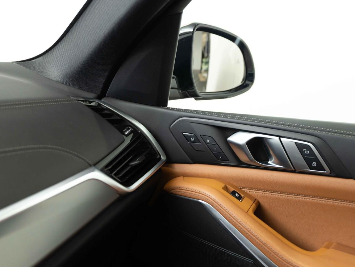 BMW X5 SUV 3,0 l 250 kw