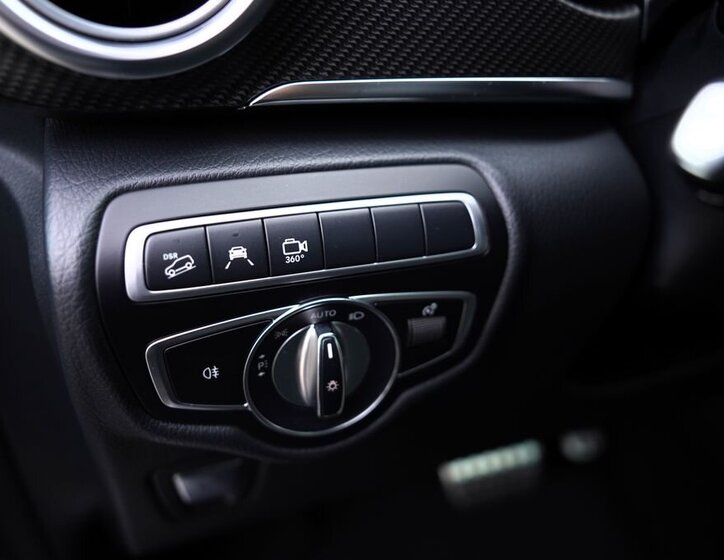 Mercedes-Benz Třídy V MPV 2,1 l 140 kw