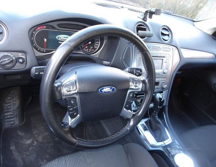 Ford Mondeo Kombi 2,0 l 103 kw