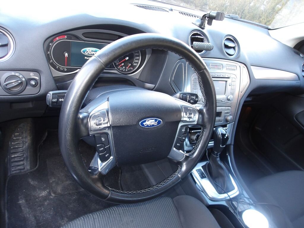 Ford Mondeo Kombi 2,0 l 103 kw