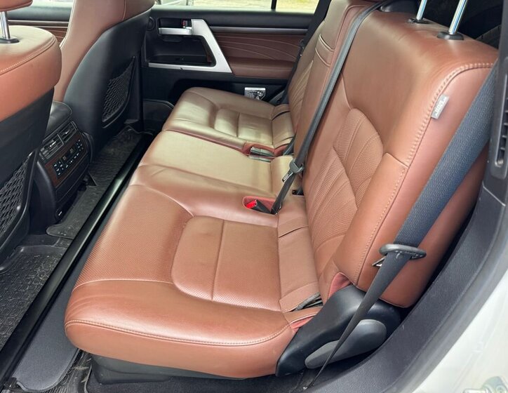 Toyota Land Cruiser SUV / Terénní 4,5 l 186 kw