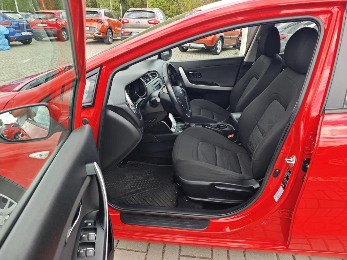KIA Ceed Hatchback 1,6 l 100 kw