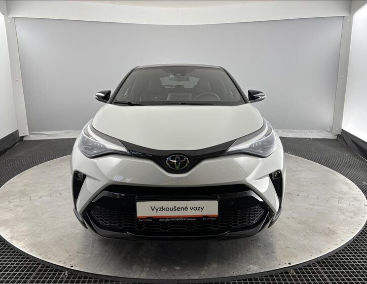 Toyota C-HR SUV 2,0 l 135 kw