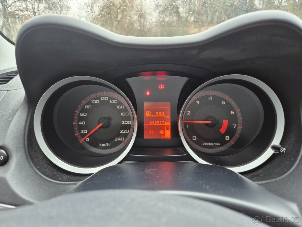 Mitsubishi Lancer Sedan 0,0 105 kw