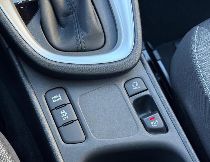 Toyota Yaris Cross 21