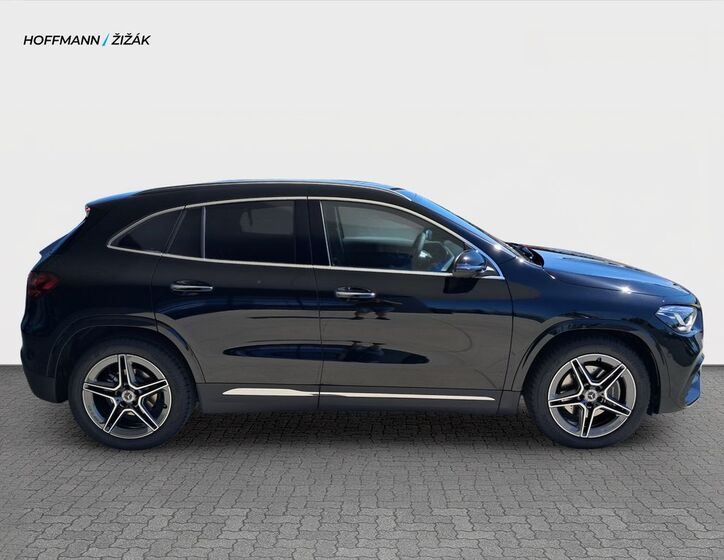 Mercedes-Benz GLA 4