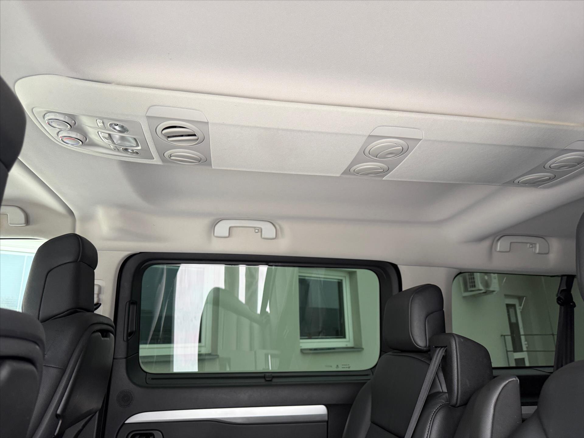 Toyota ProAce VAN-Minibus 2,0 l 130 kw