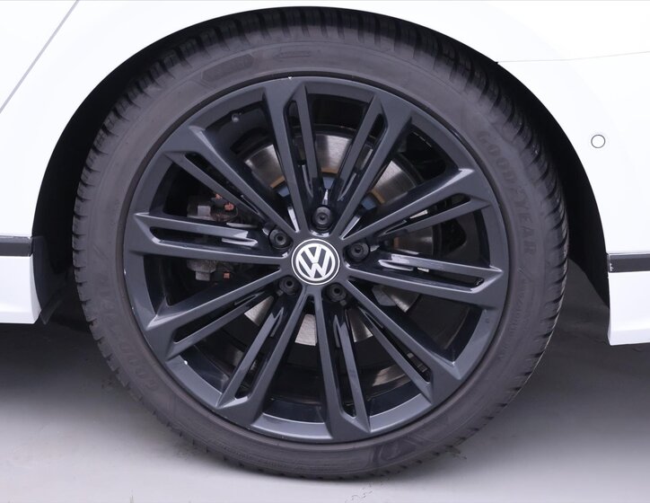 Volkswagen Passat Kombi 2,0 l 206 kw