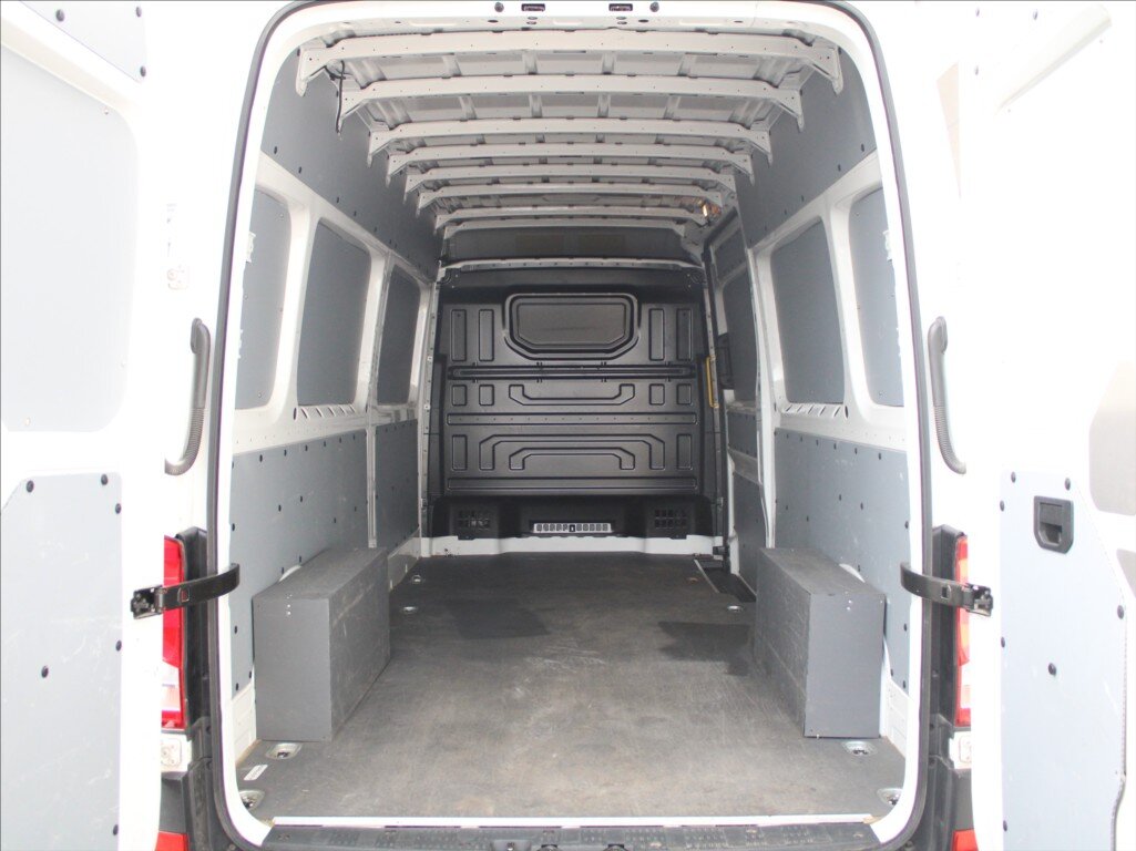 Volkswagen Crafter Skříň 2,0 l 103 kw